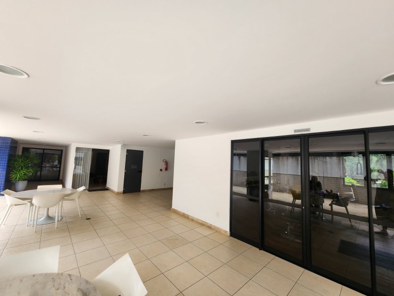 APARTAMENTO VISTA MAR 3 QUARTOS SUÍTE VARANDA 2 GARAGENS À VENDA NO JARDIM ARMAÇÃO! Rua Anquises Reis Salvador - 