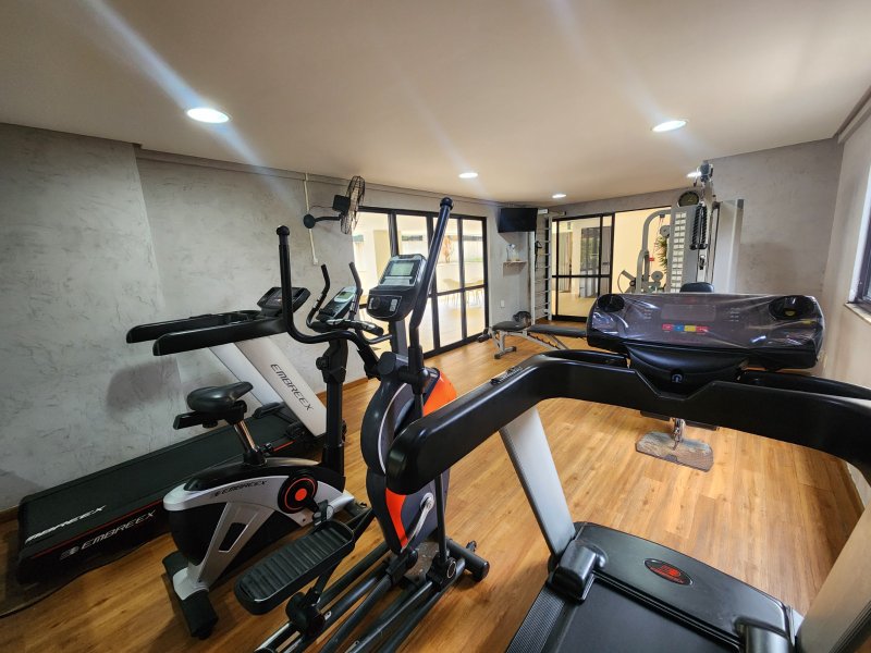 APARTAMENTO VISTA MAR 3 QUARTOS SUÍTE VARANDA 2 GARAGENS À VENDA NO JARDIM ARMAÇÃO! Rua Anquises Reis Salvador - 