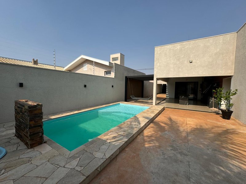 Casa de Alto Padrão à Venda no Jardim Europa – Santa Fé do Sul/SP  Santa Fé do Sul - 