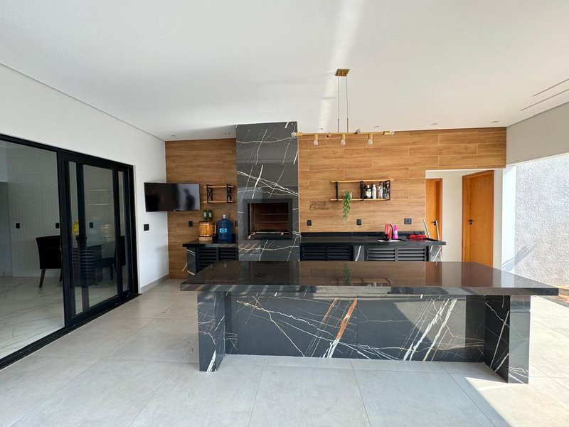 Casa de Alto Padrão à Venda no Jardim Europa – Santa Fé do Sul/SP  Santa Fé do Sul - 