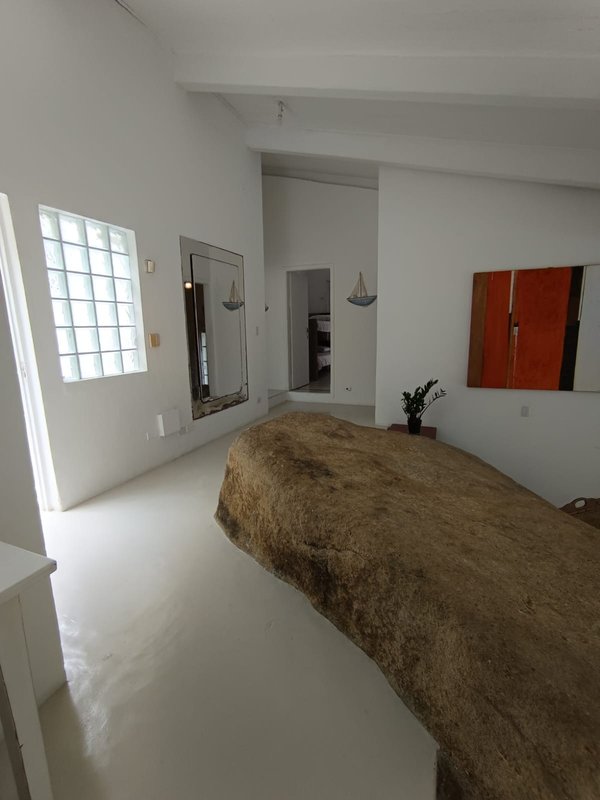 VENDE-SE LINDA CASA – CONDOMÍNIO – SUL DA ILHA – ESTILO GREGA - MARAVILHOSA Rua M. Vitalino Ilhabela - 
