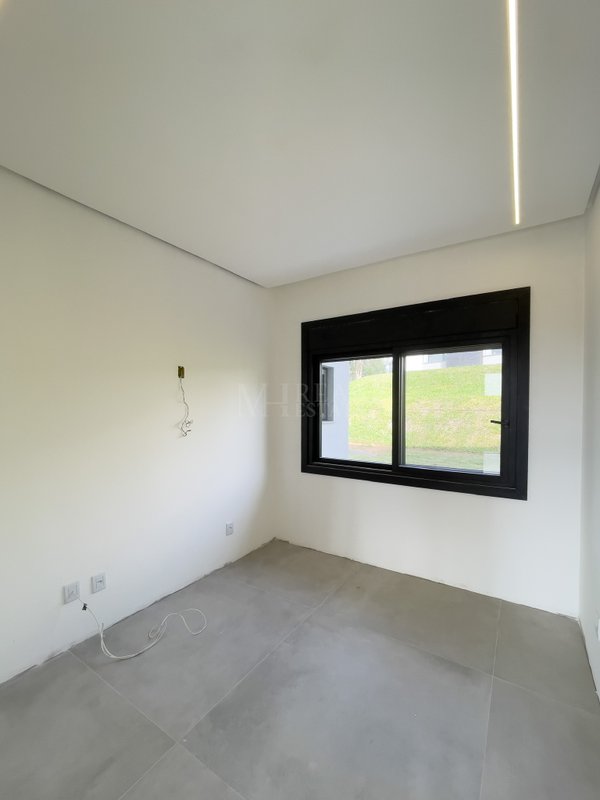 ESPETACULAR CASA COM 04 SUÍTES E VISTA NO ECOVILLAGE EM VIAMÃO! Avenida Liberdade Viamão - 