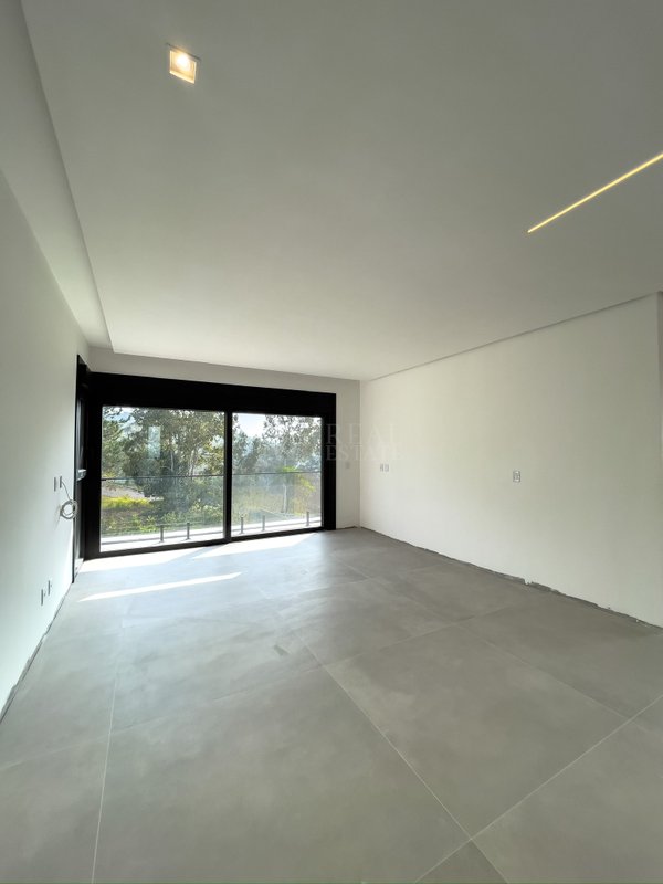 ESPETACULAR CASA COM 04 SUÍTES E VISTA NO ECOVILLAGE EM VIAMÃO! Avenida Liberdade Viamão - 