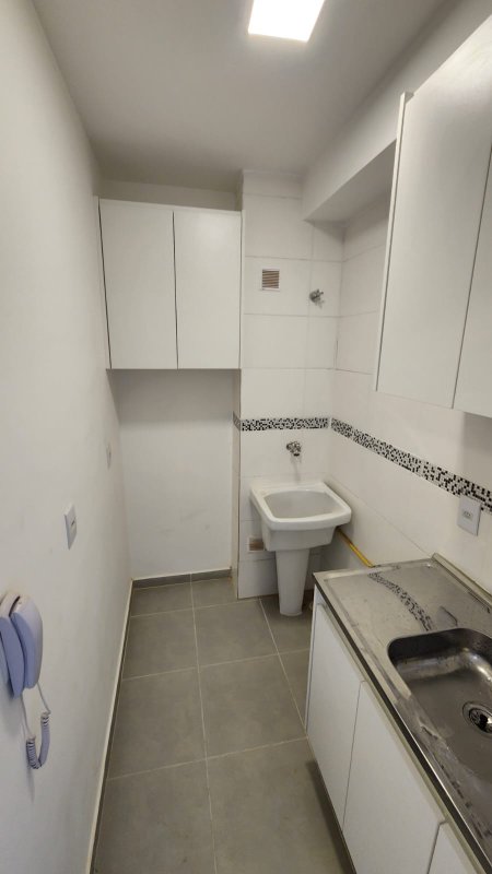Apto mobiliado na Vila Matilde por 250 mil Rua Doutor Edgar Garcia Vieira São Paulo - 