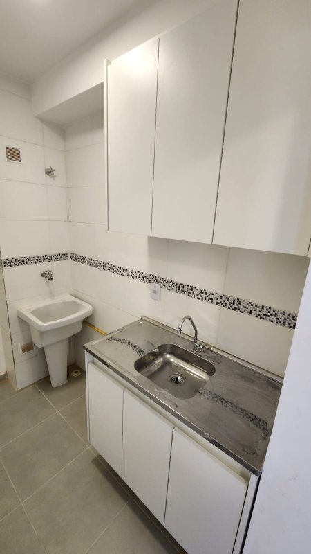 Apto mobiliado na Vila Matilde por 250 mil Rua Doutor Edgar Garcia Vieira São Paulo - 
