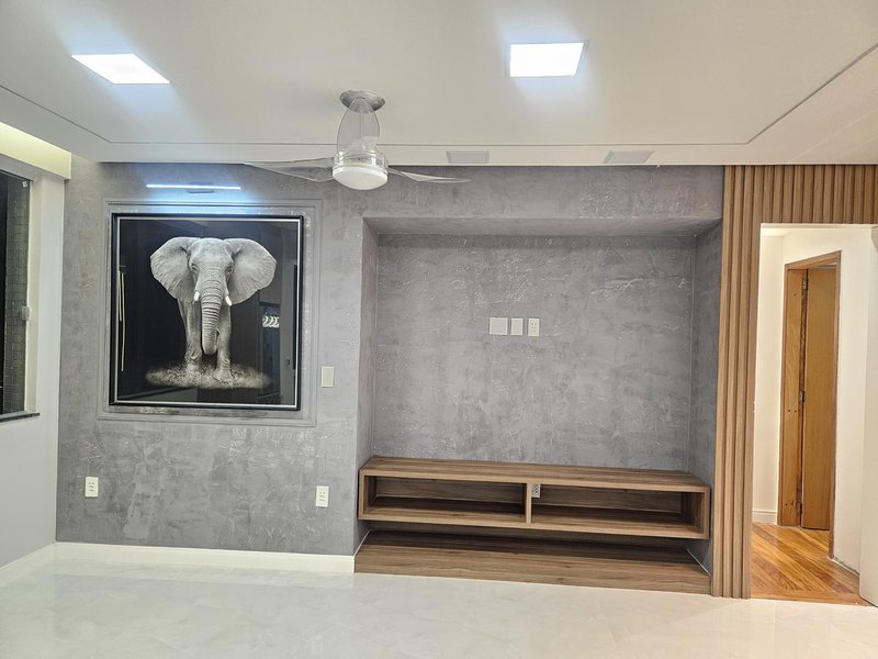APARTAMENTO 4 QUARTOS SUÍTE NASCENTE REFORMADO ELEVADOR GARAGEM À VENDA NA GRAÇA! Rua Humberto de Campos Salvador - 