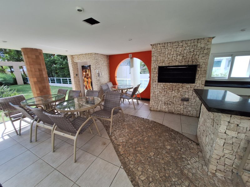 APARTAMENTO 4 QUARTOS SUÍTES VARANDÃO GOURMET 3 GARAGENS CONDOMINIO CLUBE À VENDA BARRA! Rua Barão de Itapoan Salvador - 