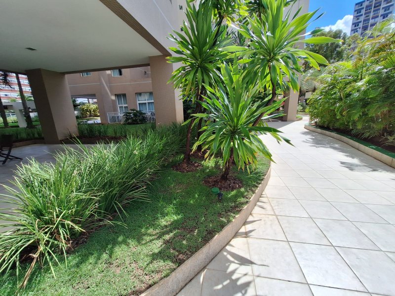 APARTAMENTO 4 QUARTOS SUÍTES VARANDÃO GOURMET 3 GARAGENS CONDOMINIO CLUBE À VENDA BARRA! Rua Barão de Itapoan Salvador - 