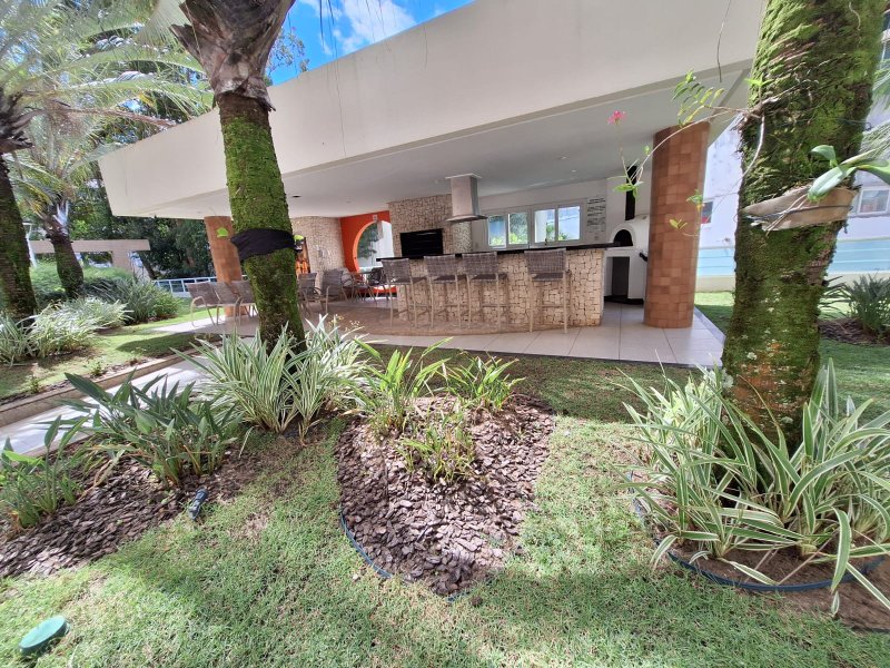 APARTAMENTO 4 QUARTOS SUÍTES VARANDÃO GOURMET 3 GARAGENS CONDOMINIO CLUBE À VENDA BARRA! Rua Barão de Itapoan Salvador - 