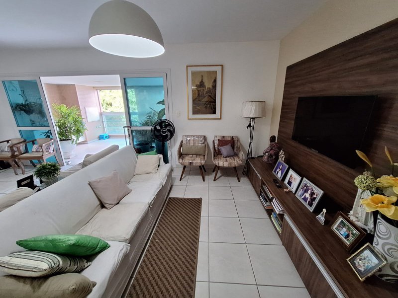 APARTAMENTO 4 QUARTOS SUÍTES VARANDÃO GOURMET 3 GARAGENS CONDOMINIO CLUBE À VENDA BARRA! Rua Barão de Itapoan Salvador - 
