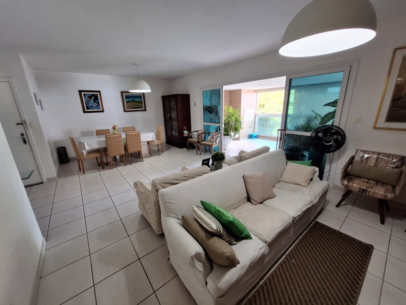 APARTAMENTO 4 QUARTOS SUÍTES VARANDÃO GOURMET 3 GARAGENS CONDOMINIO CLUBE À VENDA BARRA! Rua Barão de Itapoan Salvador - 