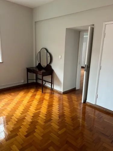 APARTAMENTO 3 QUARTOS AMPLOS TÉRREO NO CORREDOR DA VITORIA VARANDA  GARAGEM PARA LOCAÇÃO! Avenida Sete de Setembro Salvador - 
