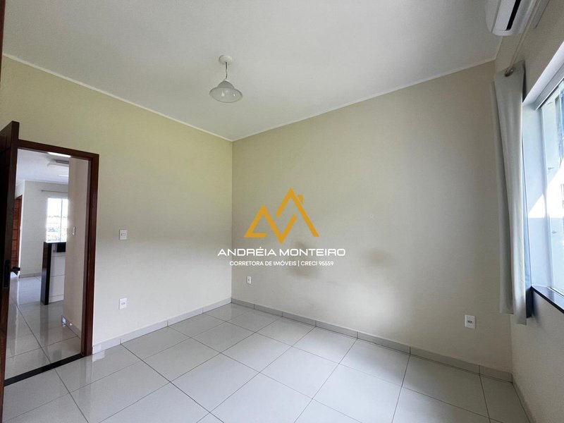 Casa linear com 3 dormitórios, 100.65m² - R$ 400.000,00 em São José de Imbassai - Maricá  Maricá - 