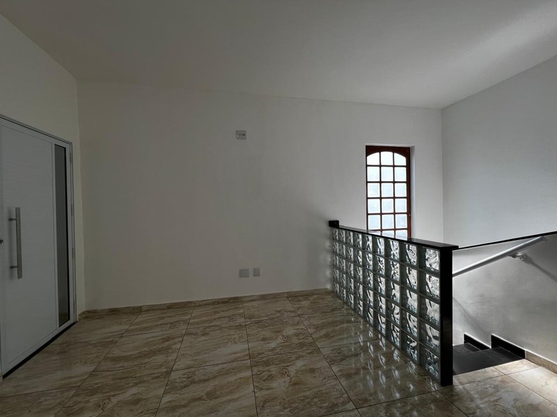 Casa Assobradada com Área Gourmet e Sauna na Vila Oliveira  Mogi das Cruzes - 