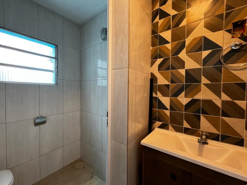 Casa Assobradada com Área Gourmet e Sauna na Vila Oliveira  Mogi das Cruzes - 