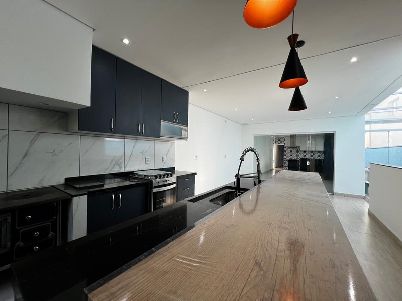 Casa Assobradada com Área Gourmet e Sauna na Vila Oliveira  Mogi das Cruzes - 