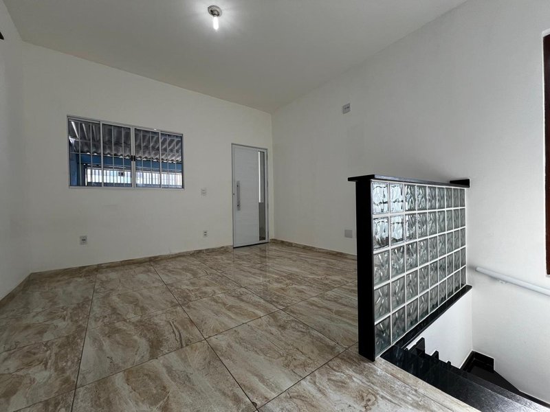 Casa Assobradada com Área Gourmet e Sauna na Vila Oliveira  Mogi das Cruzes - 