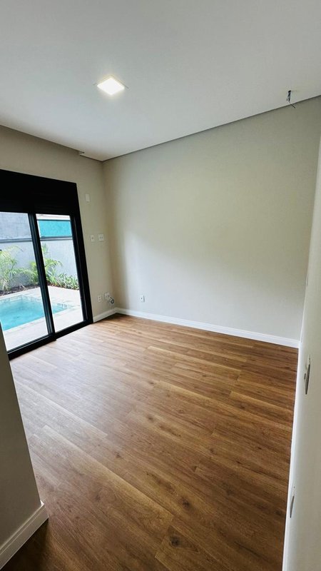 Casa Térrea contemporânea com 3 Suítes e Piscina aquecida no Veredas  Mogi das Cruzes - 