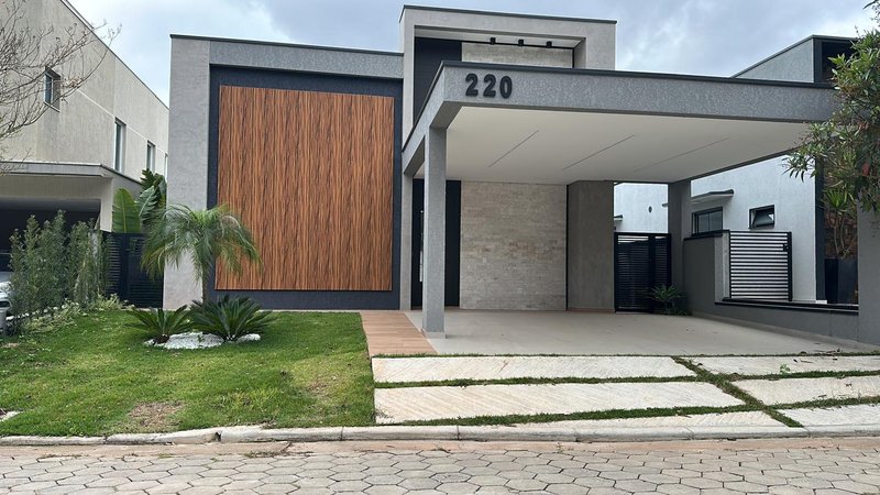 Casa Térrea contemporânea com 3 Suítes e Piscina aquecida no Veredas  Mogi das Cruzes - 