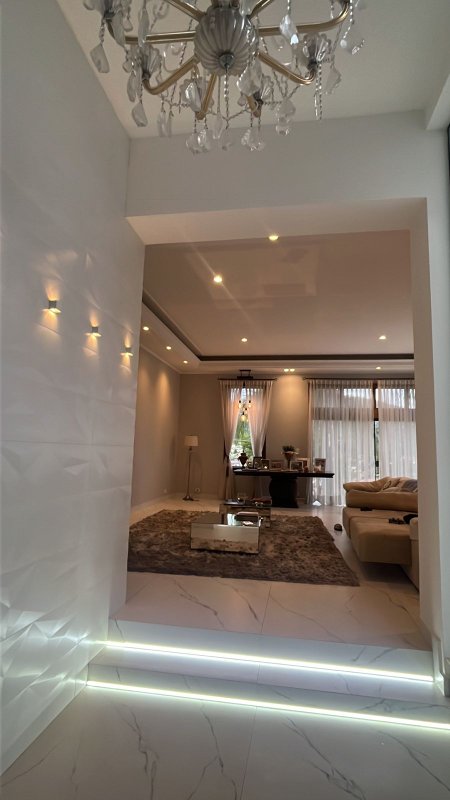 VENDO LINDA CASA ALPHAVILLE 10 – ME LIGA!! ACEITA PERMUTA PARCIAL NO LITORAL NORTE!! Alameda Guainumbis Santana de Parnaíba - 