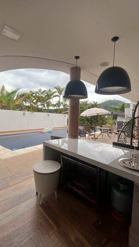VENDO LINDA CASA ALPHAVILLE 10 – ME LIGA!! ACEITA PERMUTA PARCIAL NO LITORAL NORTE!! Alameda Guainumbis Santana de Parnaíba - 