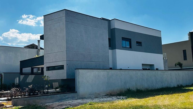 Sobrado com fachada imponente no Granja Anita  Mogi das Cruzes - 