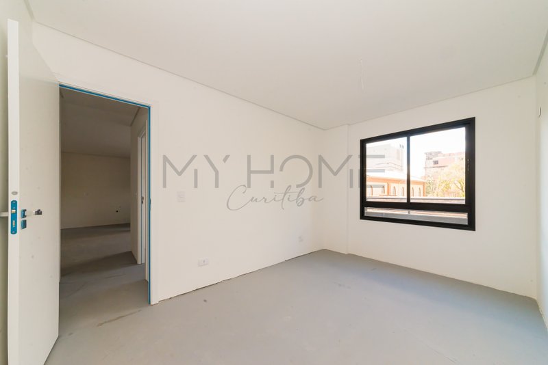 Apartamento Garden à venda no Agua Verde Rua Pará Curitiba - 