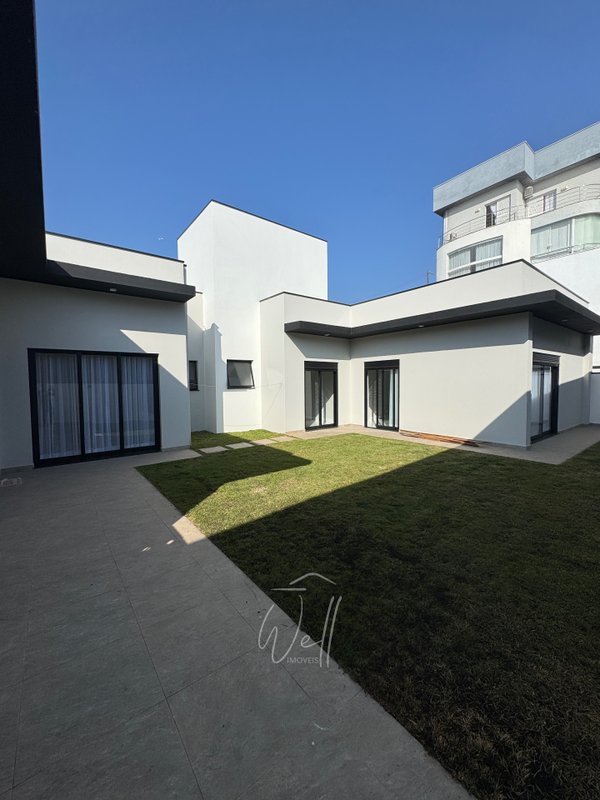 Casa recém construida no Cond Swiss Park 305m2 - 03 suítes - 06 vagas Avenida Omar Daibert São Bernardo do Campo - 