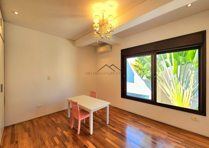 Residencial Melville - Casa Semi-Mobiliada Avenida Pacífico Sul Santana de Parnaíba - 