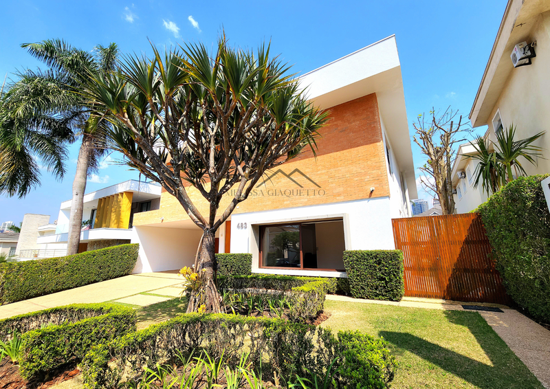 Residencial Melville - Casa Semi-Mobiliada Avenida Pacífico Sul Santana de Parnaíba - 