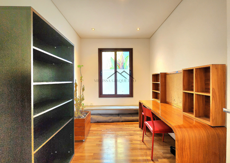 Residencial Melville - Casa Semi-Mobiliada Avenida Pacífico Sul Santana de Parnaíba - 