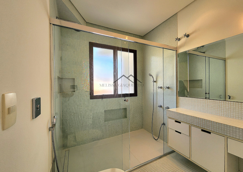 Residencial Melville - Casa Semi-Mobiliada Avenida Pacífico Sul Santana de Parnaíba - 