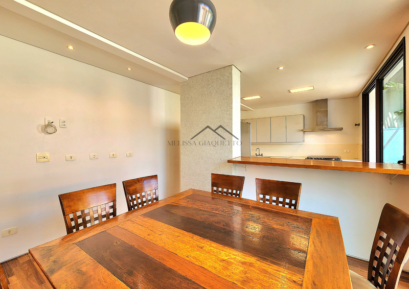 Residencial Melville - Casa Semi-Mobiliada Avenida Pacífico Sul Santana de Parnaíba - 