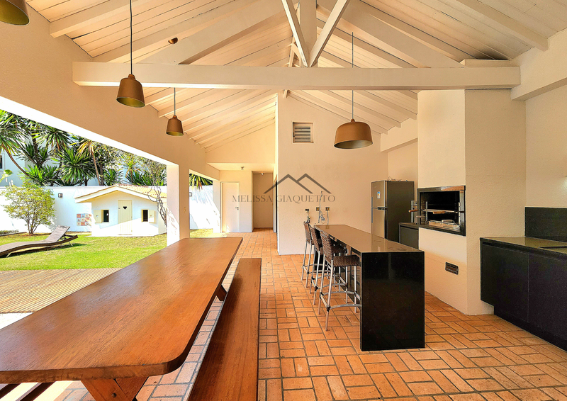 Residencial Melville - Casa Semi-Mobiliada Avenida Pacífico Sul Santana de Parnaíba - 