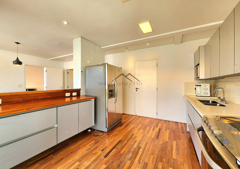 Residencial Melville - Casa Semi-Mobiliada Avenida Pacífico Sul Santana de Parnaíba - 