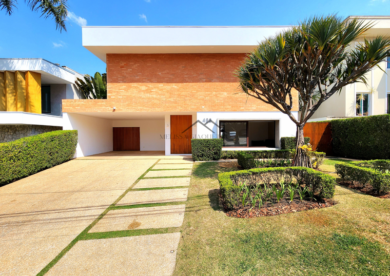 Residencial Melville - Casa Semi-Mobiliada Avenida Pacífico Sul Santana de Parnaíba - 
