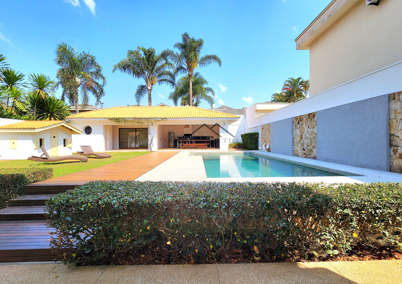 Residencial Melville - Casa Semi-Mobiliada Avenida Pacífico Sul Santana de Parnaíba - 