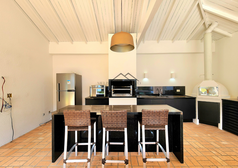 Residencial Melville - Casa Semi-Mobiliada Avenida Pacífico Sul Santana de Parnaíba - 