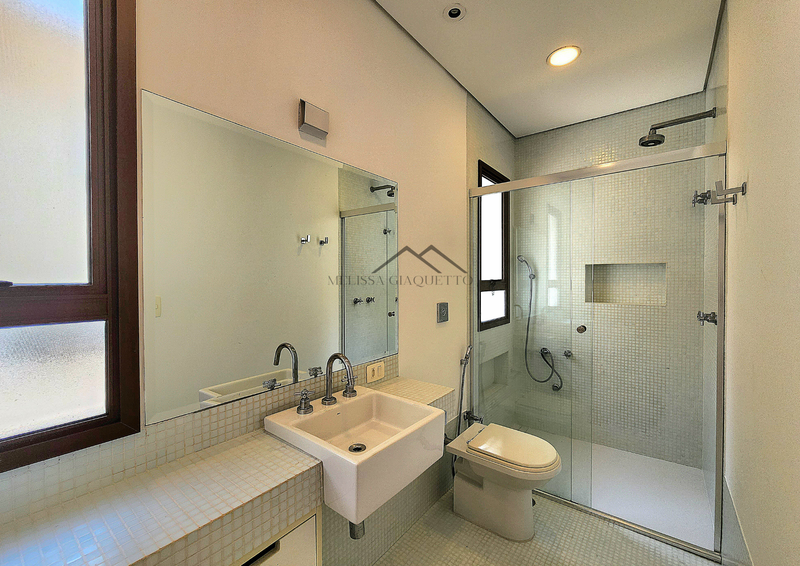 Residencial Melville - Casa Semi-Mobiliada Avenida Pacífico Sul Santana de Parnaíba - 