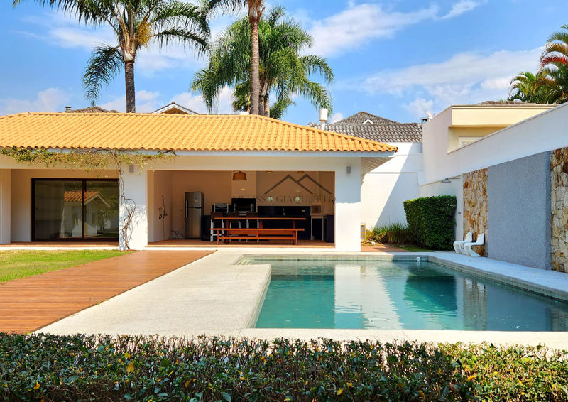 Residencial Melville - Casa Semi-Mobiliada Avenida Pacífico Sul Santana de Parnaíba - 