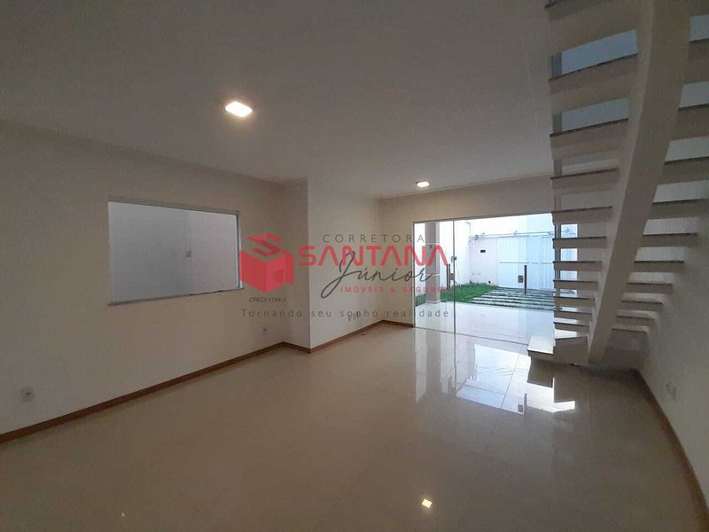Casa Solta com 3/4 sendo 1 Suíte para Locação na Pitangueiras Rua Jardim Ipanema Lauro de Freitas - 