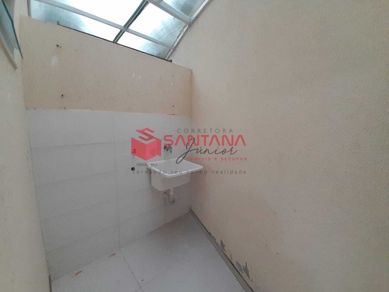 Casa Solta com 3/4 sendo 1 Suíte para Locação na Pitangueiras Rua Jardim Ipanema Lauro de Freitas - 