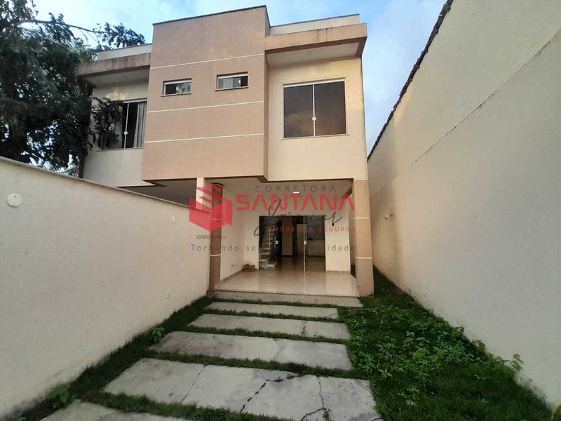 Casa Solta com 3/4 sendo 1 Suíte para Locação na Pitangueiras Rua Jardim Ipanema Lauro de Freitas - 