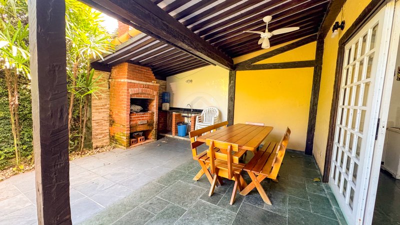 Casa em Condomínio na Praia de Juquehy - LOCAÇÃO ANUAL  São Sebastião - 