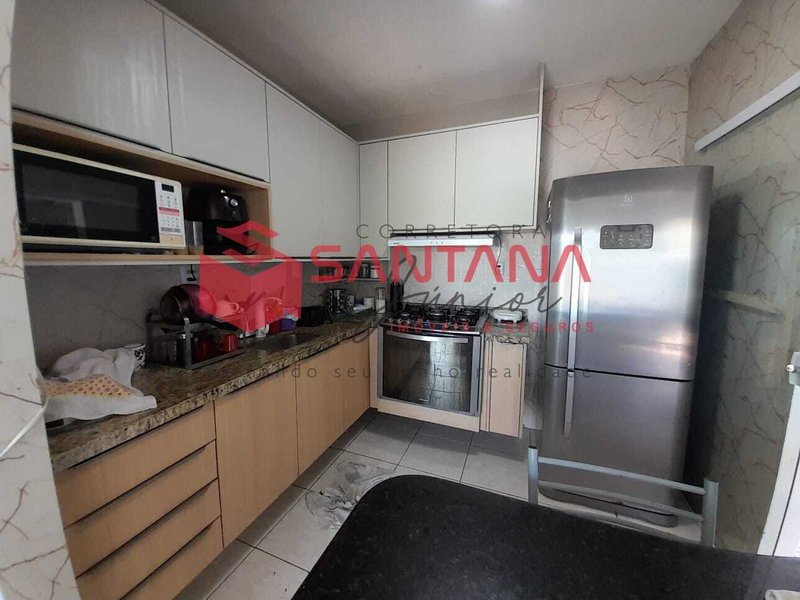 Casa Térrea com 2/4 à Venda em Catu de Abrantes – Oportunidade Residencial ou Comercial! Rua Sucupió Camaçari - 