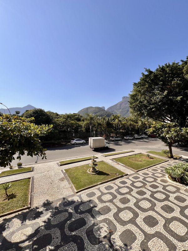 Apartamento amplo de 3 quartos na Praça do Pomar  Rio de Janeiro - 