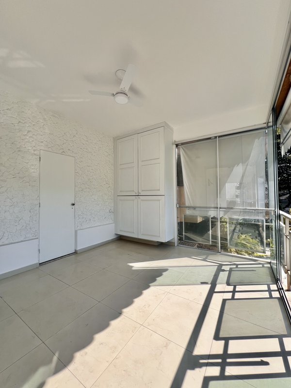 Apartamento amplo de 3 quartos na Praça do Pomar  Rio de Janeiro - 