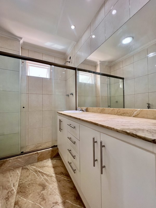 Apartamento amplo de 3 quartos na Praça do Pomar  Rio de Janeiro - 