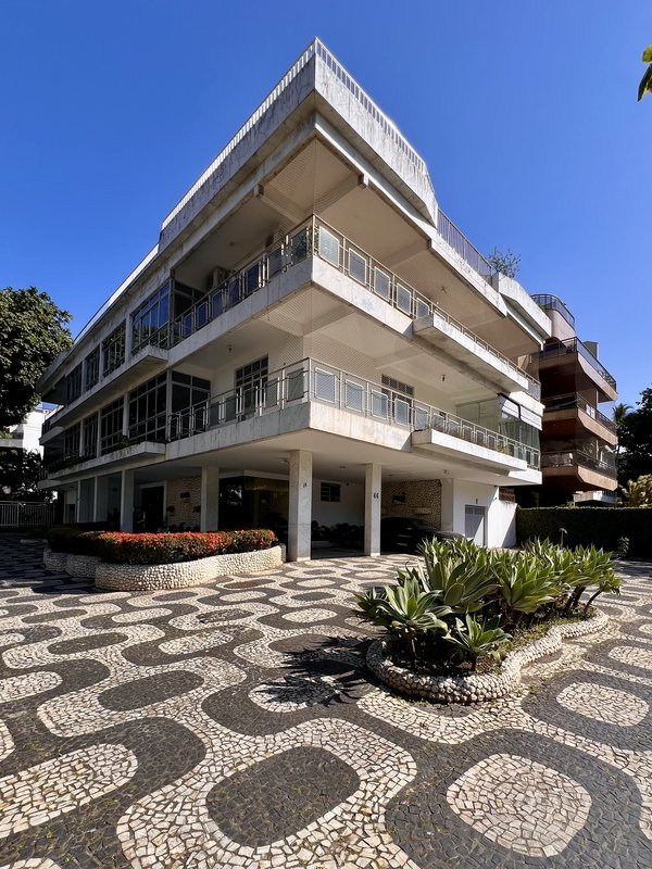 Apartamento amplo de 3 quartos na Praça do Pomar  Rio de Janeiro - 