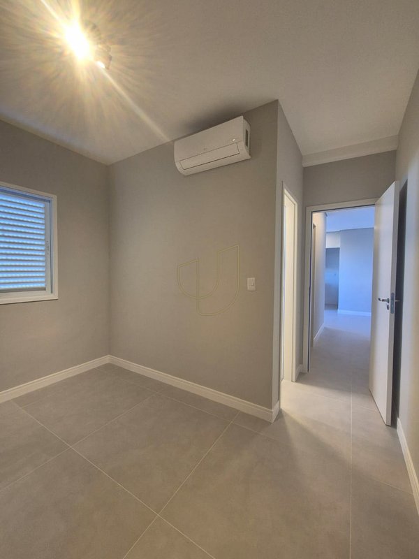 Apartamento com 2 Dormitórios no Edifício The Gold R. Dr. Luiz Daher São José dos Campos - 